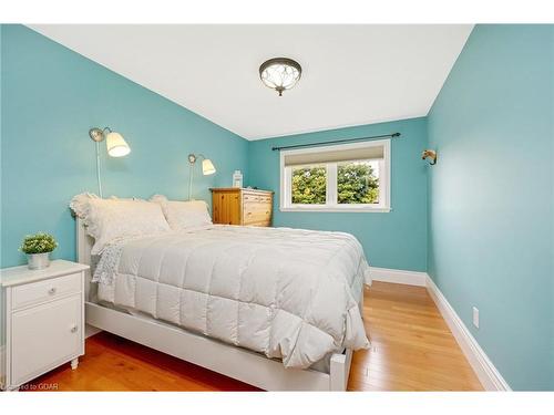 35 Inglewood Drive, Brampton, ON - Indoor Photo Showing Bedroom