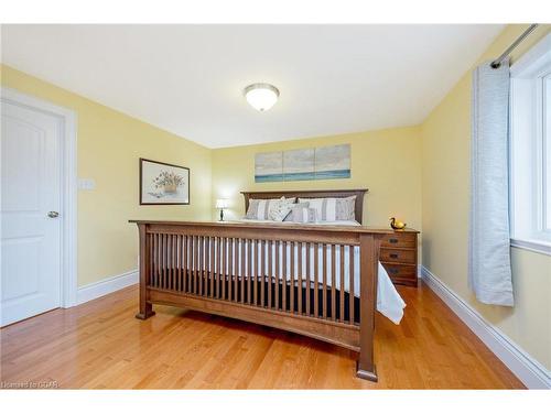 35 Inglewood Drive, Brampton, ON - Indoor Photo Showing Bedroom