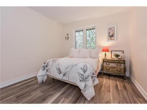 840 St George Street E, Fergus, ON - Indoor Photo Showing Bedroom