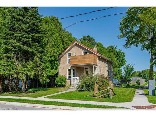 37 Shaw Avenue W, Cambridge, ON - Outdoor