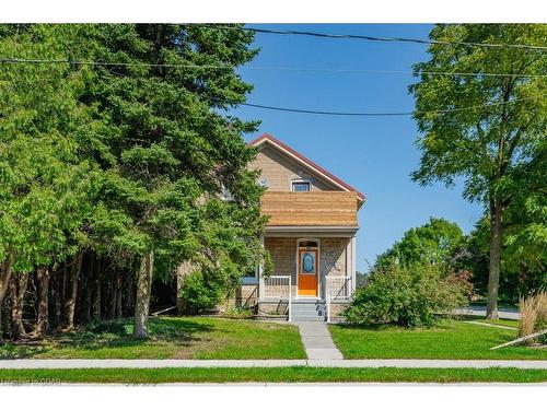 37 Shaw Avenue W, Cambridge, ON - Outdoor