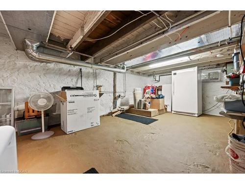 37 Shaw Avenue W, Cambridge, ON - Indoor Photo Showing Basement