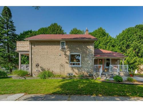 37 Shaw Avenue W, Cambridge, ON - Outdoor With Deck Patio Veranda