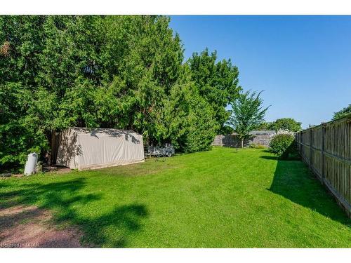 37 Shaw Avenue W, Cambridge, ON - Outdoor With Backyard