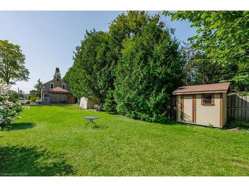 37 Shaw Avenue W, Cambridge, ON - Outdoor With Backyard