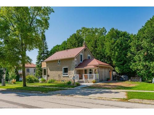 37 Shaw Avenue W, Cambridge, ON - Outdoor