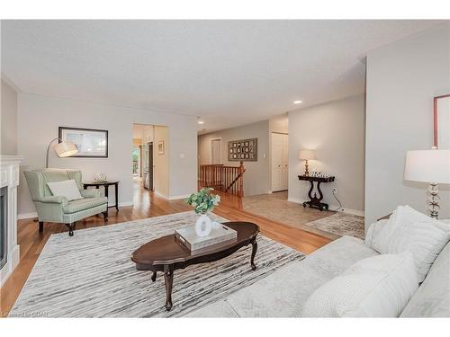 7 Beechlawn Boulevard, Guelph, ON - Indoor Photo Showing Living Room With Fireplace