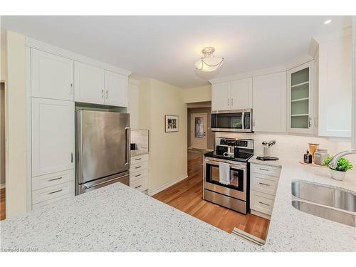 7 Beechlawn Boulevard, Guelph, ON - Indoor Photo Showing Kitchen With Stainless Steel Kitchen With Double Sink