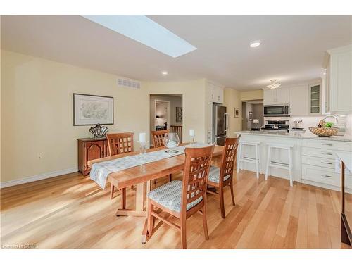 7 Beechlawn Boulevard, Guelph, ON - Indoor Photo Showing Dining Room