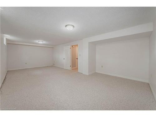 7 Beechlawn Boulevard, Guelph, ON - Indoor Photo Showing Other Room