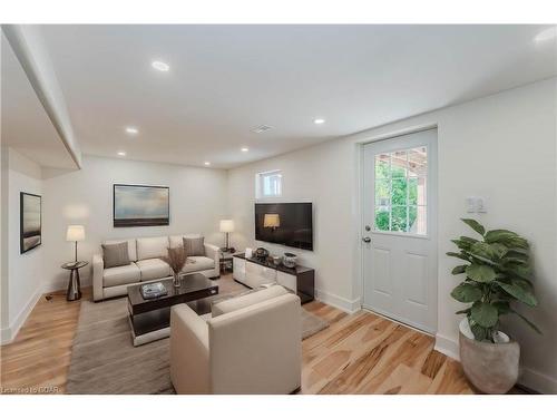 69 Hadati Road, Guelph, ON - Indoor Photo Showing Living Room