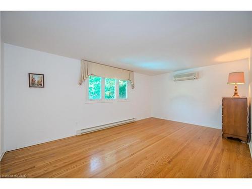 79 Lyon Avenue, Guelph, ON - Indoor Photo Showing Other Room