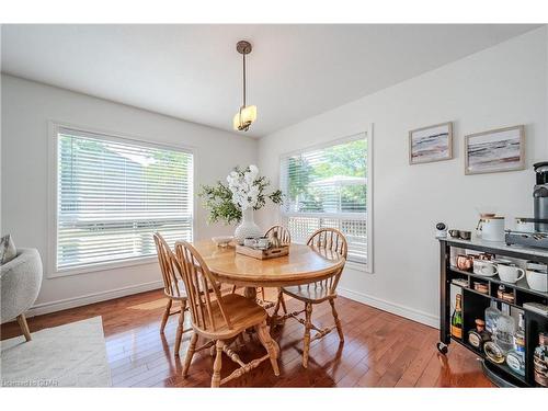 153 Starwood Drive, Guelph, ON - Indoor Photo Showing Dining Room