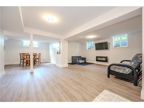 153 Starwood Drive, Guelph, ON - Indoor Photo Showing Other Room