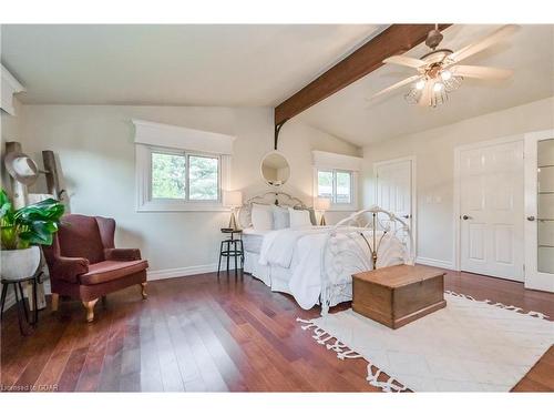 5688 Sixth Line, Rockwood, ON - Indoor Photo Showing Bedroom