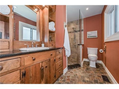 5688 Sixth Line, Rockwood, ON - Indoor Photo Showing Bathroom