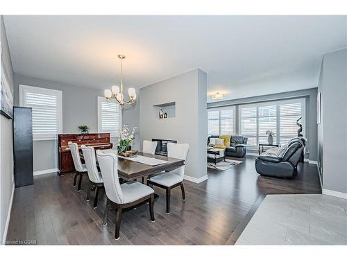 121 Lovett Lane, Guelph, ON - Indoor Photo Showing Dining Room