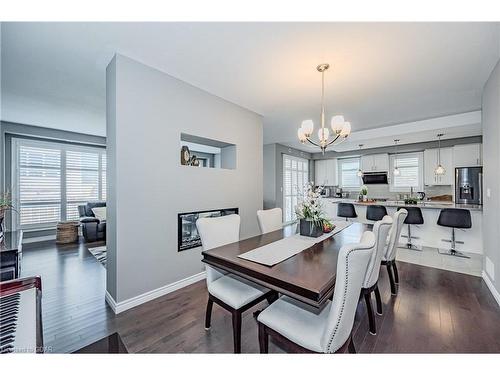 121 Lovett Lane, Guelph, ON - Indoor Photo Showing Dining Room