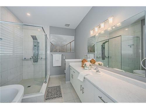 121 Lovett Lane, Guelph, ON - Indoor Photo Showing Bathroom