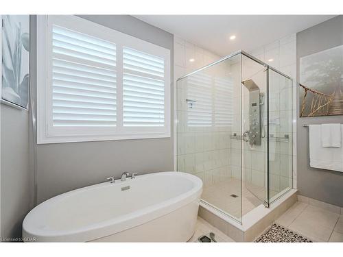 121 Lovett Lane, Guelph, ON - Indoor Photo Showing Bathroom