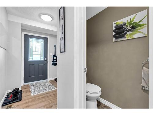 848 Scotland Street, Fergus, ON - Indoor Photo Showing Bathroom