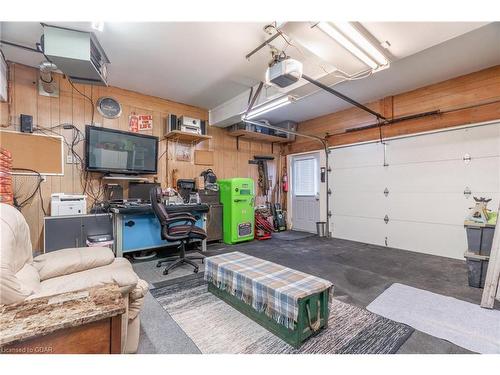 848 Scotland Street, Fergus, ON - Indoor Photo Showing Garage