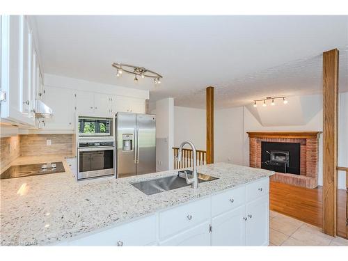 85 Hands Drive, Guelph, ON - Indoor Photo Showing Kitchen