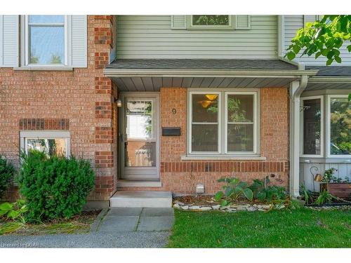 9-180 Marksam Road, Guelph, ON - Outdoor