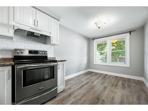 9-180 Marksam Road, Guelph, ON - Indoor Photo Showing Kitchen