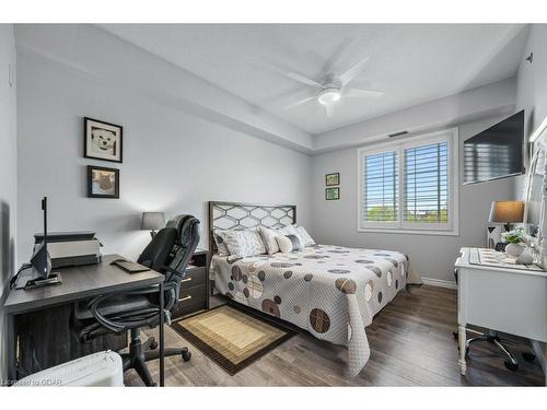 423-1440 Gordon Street, Guelph, ON - Indoor Photo Showing Bedroom