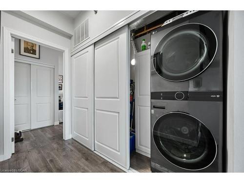 423-1440 Gordon Street, Guelph, ON - Indoor Photo Showing Laundry Room