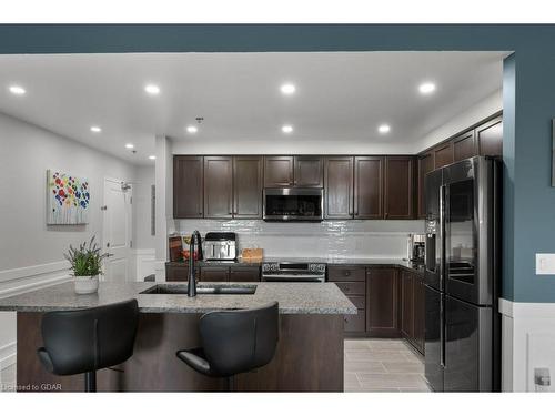 423-1440 Gordon Street, Guelph, ON - Indoor Photo Showing Kitchen With Upgraded Kitchen