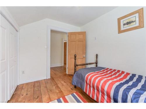 6783 Gerrie Road, Elora, ON - Indoor Photo Showing Bedroom