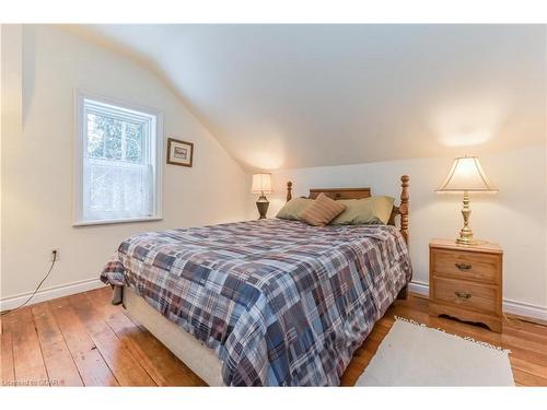 6783 Gerrie Road, Elora, ON - Indoor Photo Showing Bedroom