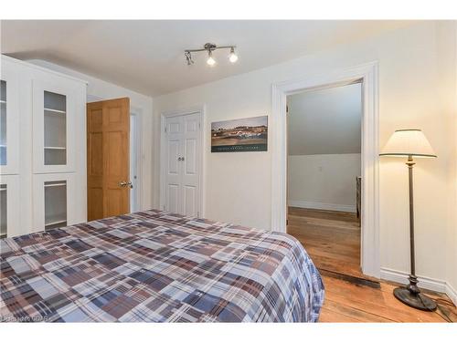 6783 Gerrie Road, Elora, ON - Indoor Photo Showing Bedroom