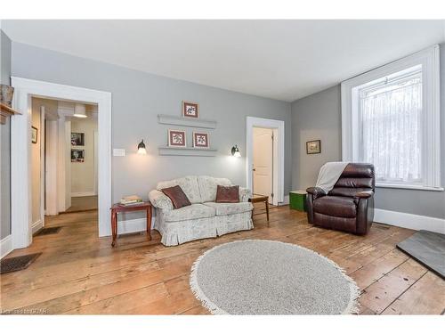 6783 Gerrie Road, Elora, ON - Indoor Photo Showing Living Room