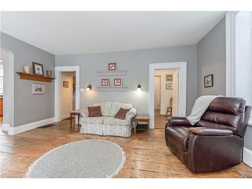 6783 Gerrie Road, Elora, ON - Indoor Photo Showing Living Room