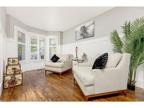 118 Scots Lane, Rockwood, ON - Indoor Photo Showing Living Room