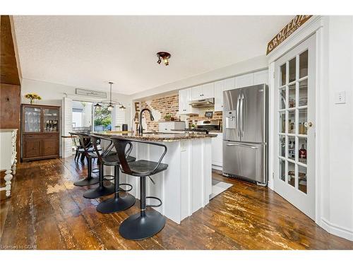 118 Scots Lane, Rockwood, ON - Indoor Photo Showing Kitchen