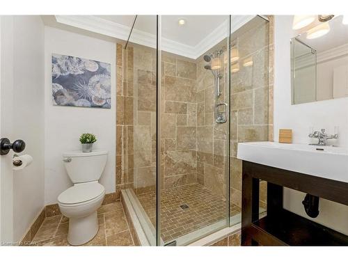 118 Scots Lane, Rockwood, ON - Indoor Photo Showing Bathroom