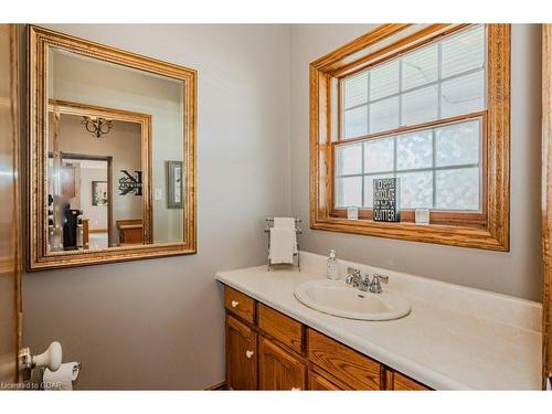 8108 Wellington Rd 22, Centre Wellington, ON - Indoor Photo Showing Bathroom