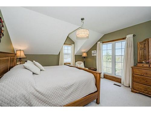 8108 Wellington Rd 22, Centre Wellington, ON - Indoor Photo Showing Bedroom