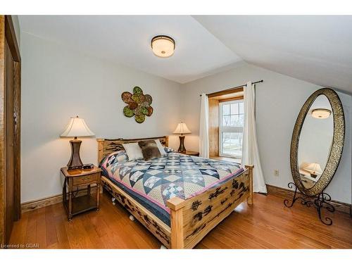 8108 Wellington Rd 22, Centre Wellington, ON - Indoor Photo Showing Bedroom