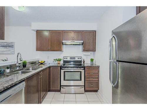 27 Arlington Crescent, Guelph, ON - Indoor Photo Showing Kitchen With Stainless Steel Kitchen With Double Sink