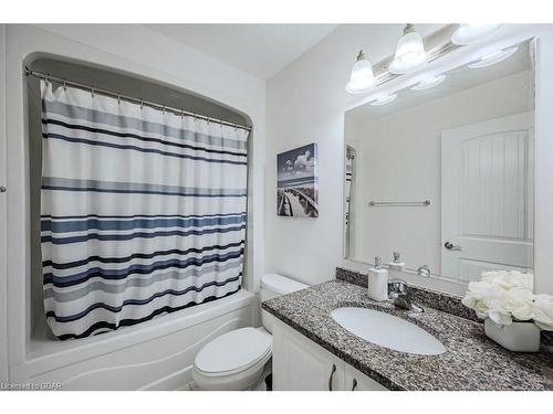 27 Arlington Crescent, Guelph, ON - Indoor Photo Showing Bathroom