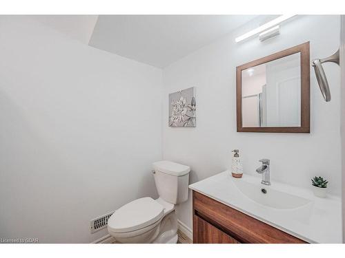 27 Arlington Crescent, Guelph, ON - Indoor Photo Showing Bathroom