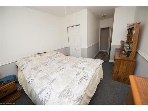 14 Industrial Street, Guelph, ON - Indoor Photo Showing Bedroom