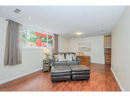 49 June Avenue, Guelph, ON - Indoor Photo Showing Living Room