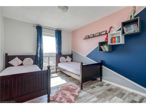 1101-358 Waterloo Avenue, Guelph, ON - Indoor Photo Showing Bedroom