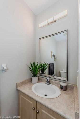 210 Rickson Avenue, Guelph, ON - Indoor Photo Showing Bathroom